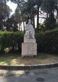 Ferdowsi statue in Rome can be proud of Iranist
