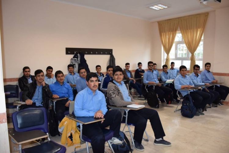 کلاس هوشمند آموزشگاه دكتر ناصر منصوری